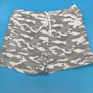 Democracy Gray Camo Women's Hi-Rise Shorts Size 24W